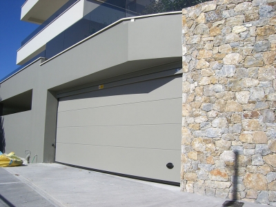 Straight (without stripes)